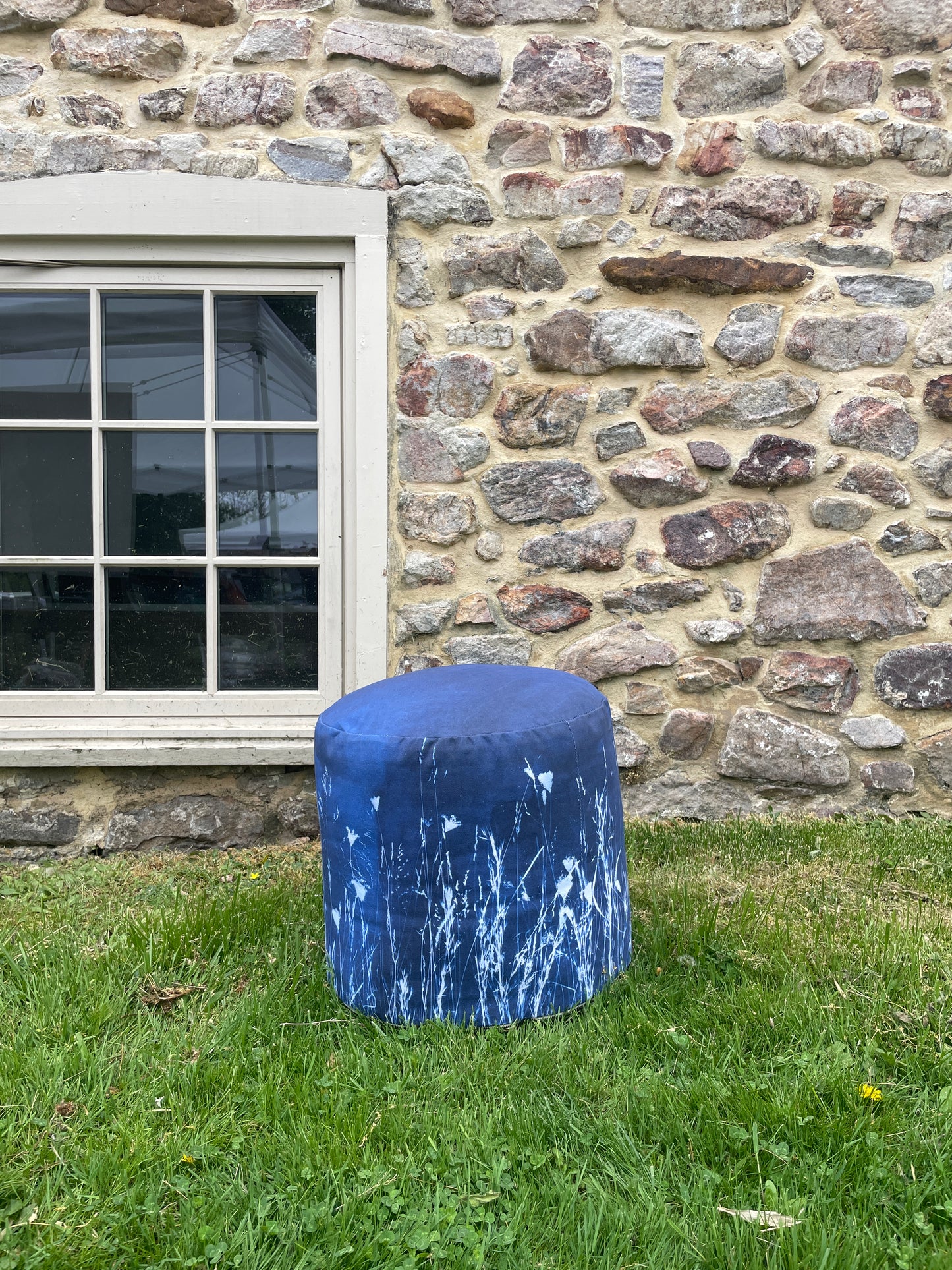 Field of Dreams Pouf