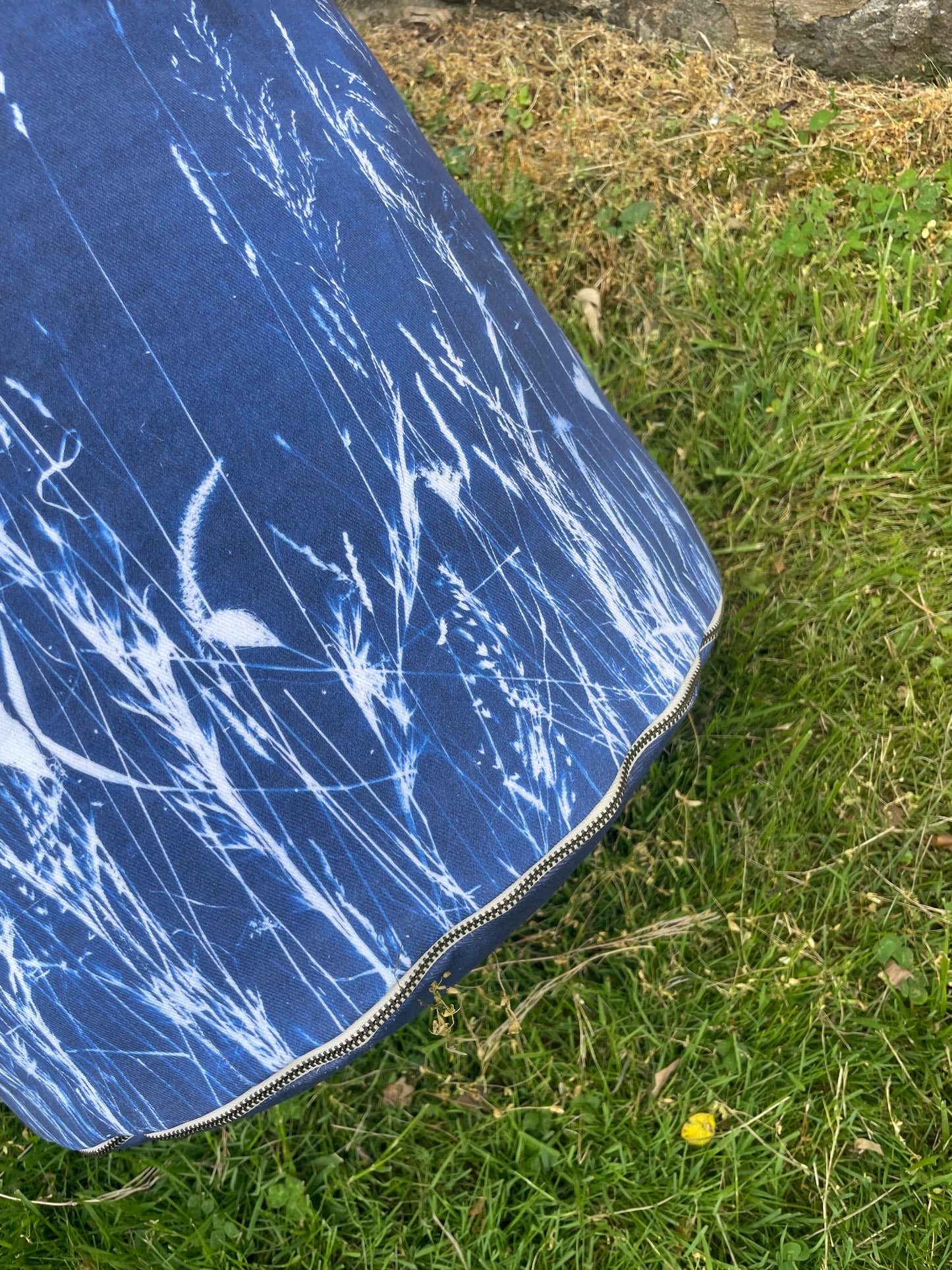Field of Dreams Pouf