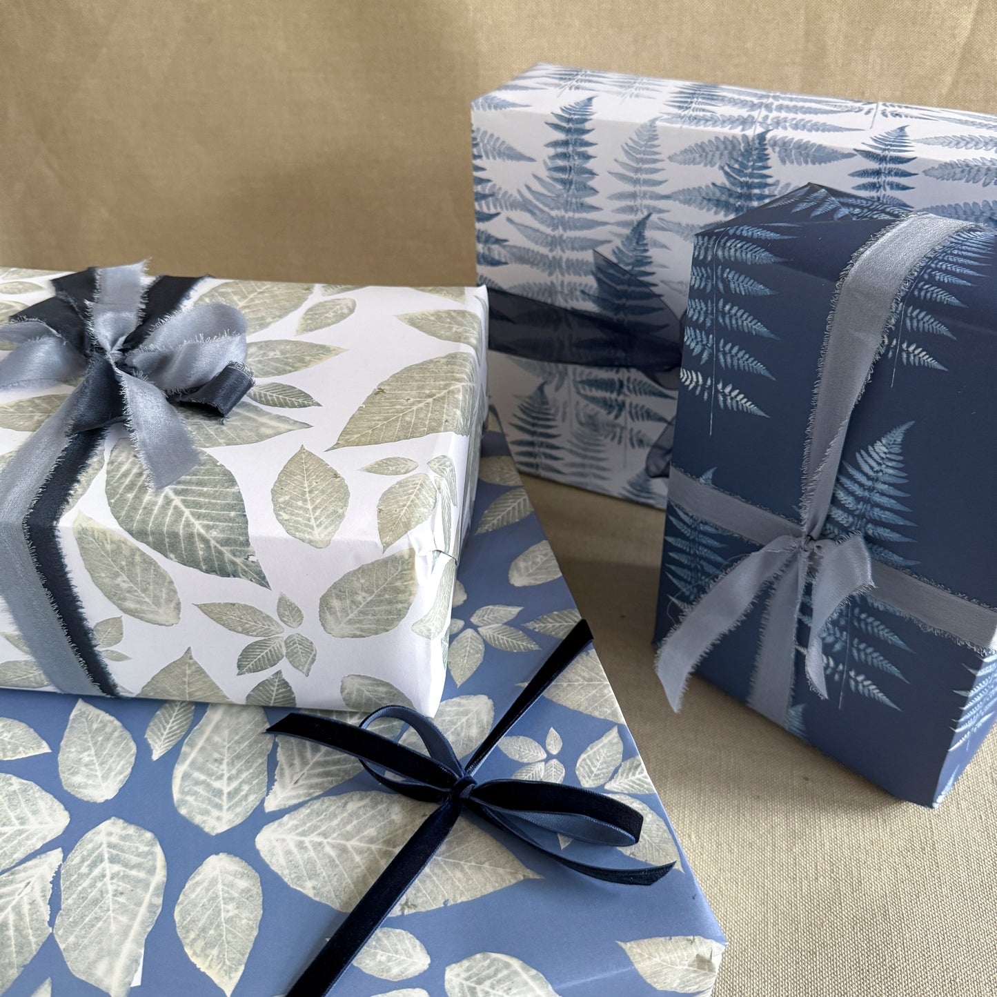 Double-Sided Natural Set Wrapping Paper - 4 sheets
