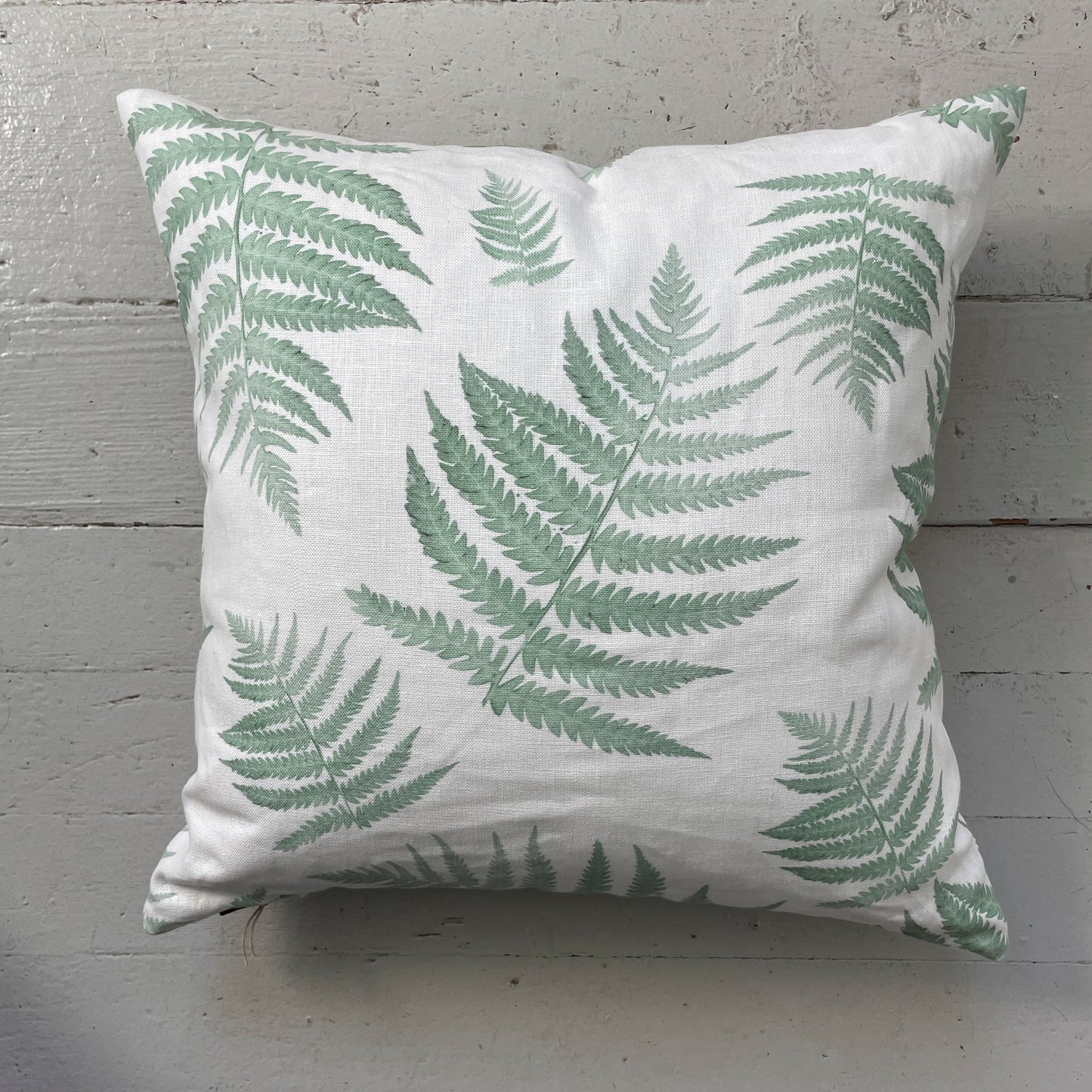 Linen Fern Pillow in Green - 18" x 18"