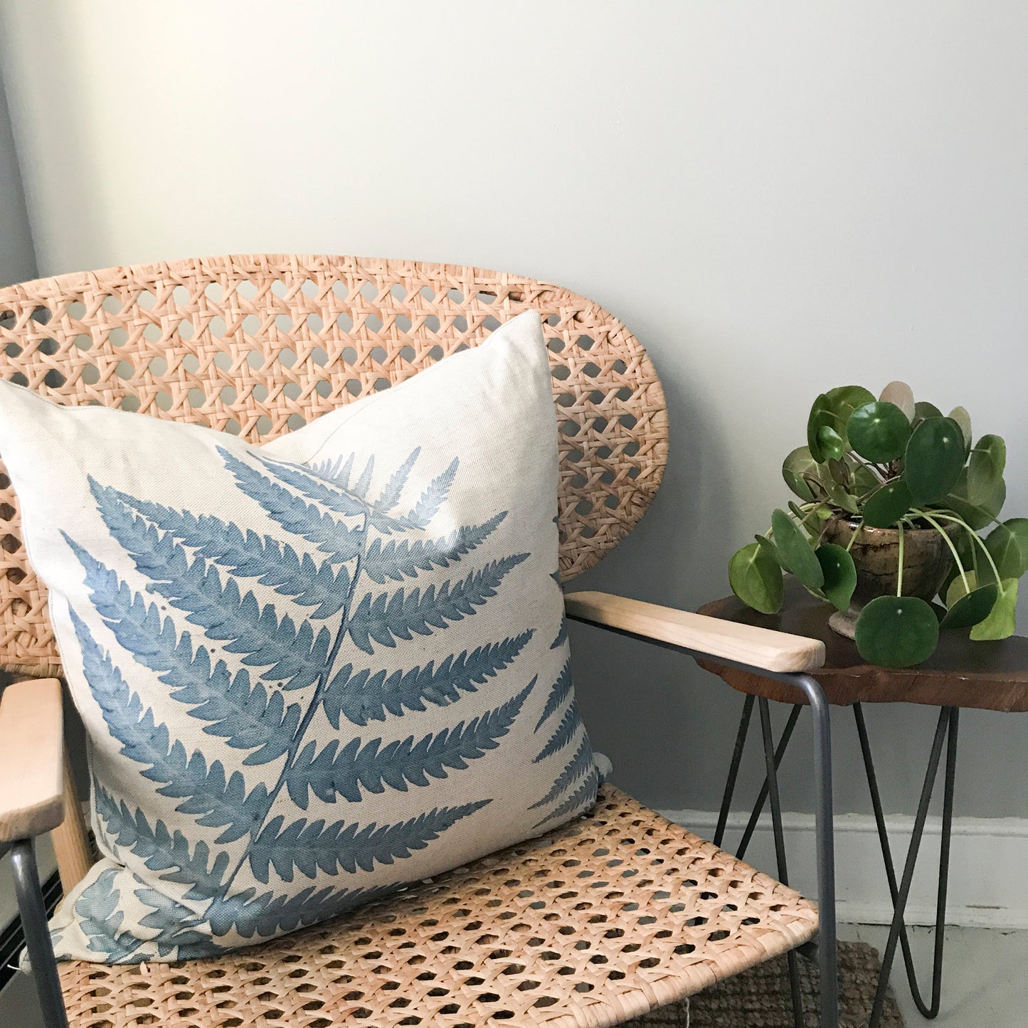 Linen Fern Pillow - 24" x 24"
